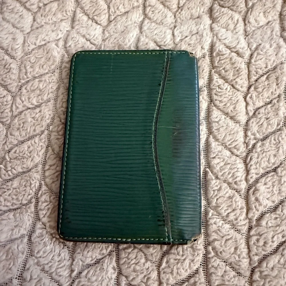 Louis Vuitton Epi Leather Pocket Organizer - Vintage Borneo Green - RARE